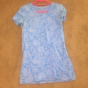 lululemon pima cotton paisley v neck tee